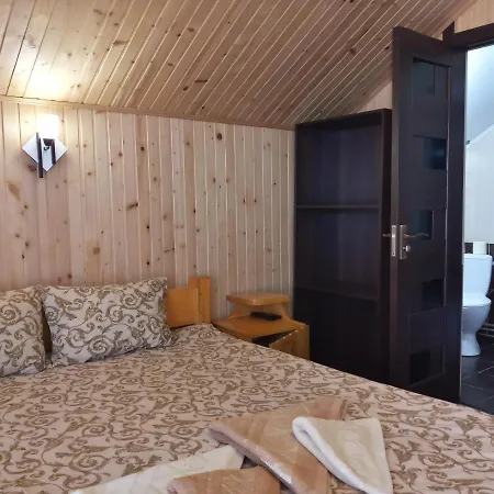 затишний 